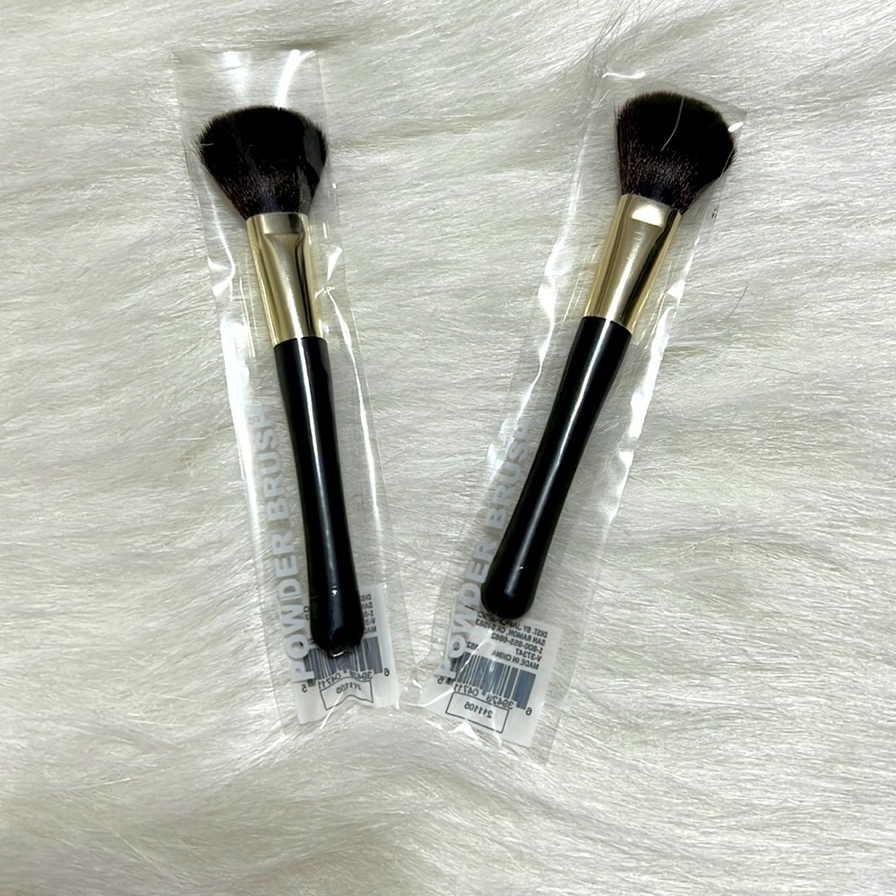 Powder Brush